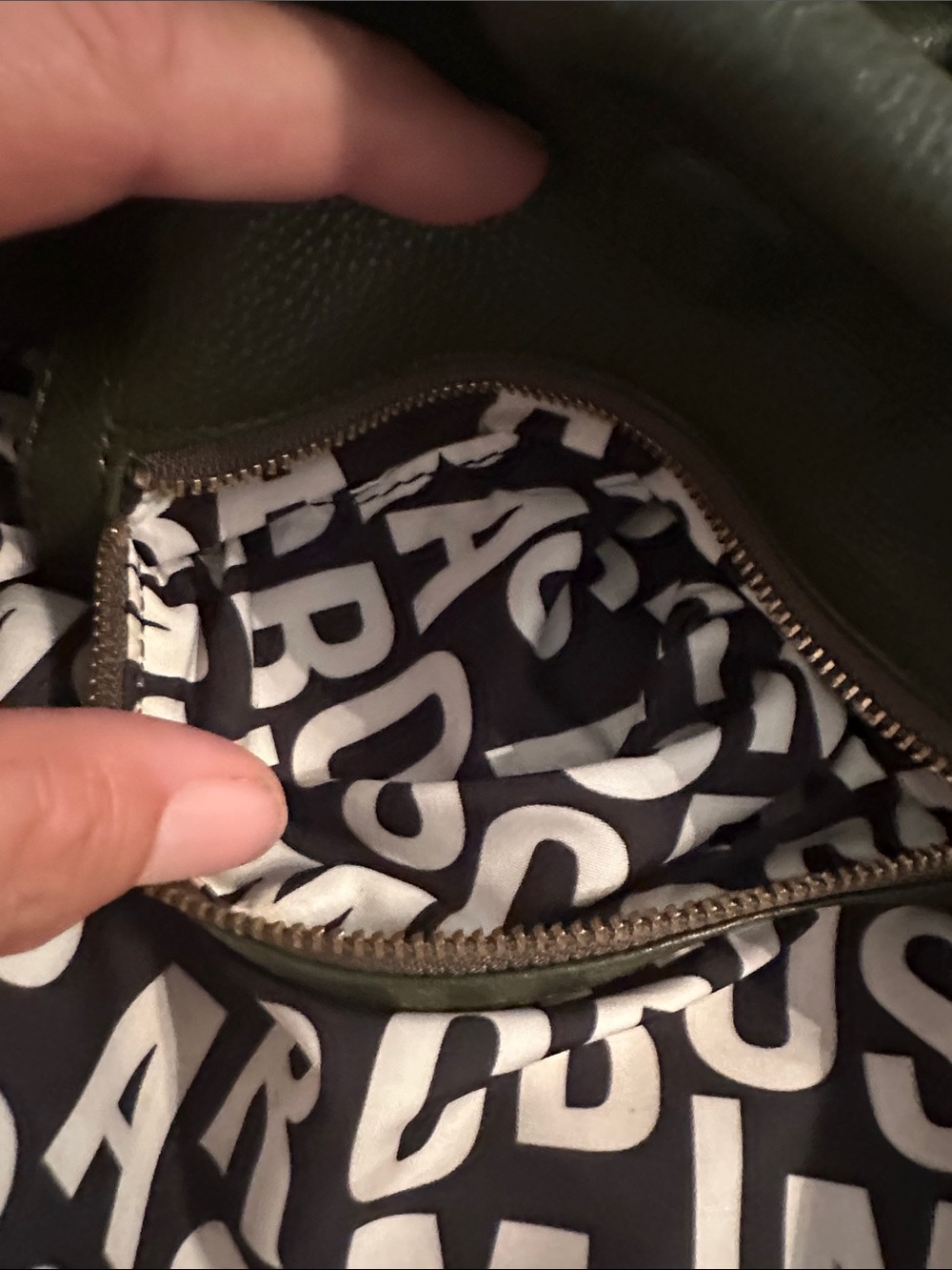 This is a Marc by Marc Jacobs Classic Q Hillier Hobo bag - Picture 7 of 9
